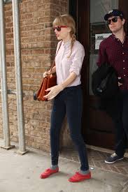 Only high quality pics and photos. Taylor Swift Taylor Swift Photos Taylor Swift Out In Nyc Zimbio