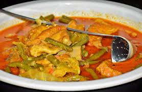 Gulai merupakan salah satu jenis masakan yang popular di indonesia dan di malaysia. Vegetable Curry Sayur Lodeh 2 Guys 1 Cook