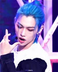 Felix Shaking The Industry Line