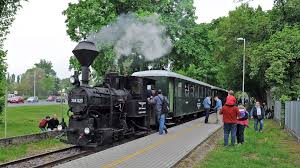 A városon kívüli szakaszt 40 kilométer per órás. Megujul Debrecen Egyik Buszkesege Infostart Hu