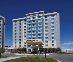 Hampton inn & suites recognizes that its customers need wifi like they need air. Hampton Inn By Hilton Calgary Airport North Calgary Can Best Price Guarantee Lastminute Com Au
