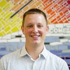 Peter Paquette's Instagram, Twitter & Facebook