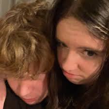 Hey I usually build but wanna try smth new can someone build me a mansion  and I will pay u by the day? 🫶🏻