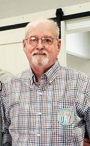 Allen Duval's Instagram, Twitter & Facebook