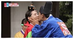 추자현은 멀찌감치 서 있는 우효광을 바라보며 미리 써둔 편지를 읽어내려갔다. Hb4 Ows Z1qiym