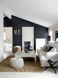 Check spelling or type a new query. Stein Brathen Via Bolig Pluss Black And White Rustic Industrial Living Room Black Walls Living Room Rustic Industrial Living Room Family Room Design