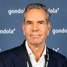 I am happy to share that I started as Associate Director, Field Sales Away  from Home at CCEP!