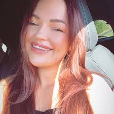 Sade Wells's Instagram, Twitter & Facebook