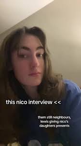 Nico Rosberg Lewis Hamilton Buys Presents for His Kids