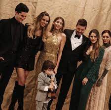 Últimas noticias, fotos, y videos de marcelo tinelli las encuentras en diario correo. La Emocion De Marcelo Tinelli Tras Recibir De Sus Hijos Un Martin Fierro Especial Por Las Tres Decadas De Showmatch Revista Paparazzi