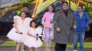 Sistem kami menemukan 18 jawaban utk pertanyaan tts kagum bahasa inggris. Populer Putri Ayu Ting Ting Fasih Ngomong Bahasa Inggris Di Umur 7 Tahun Ivan Gunawan Kagum Halaman All Tribunstyle Com