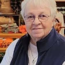 Carolyn Nelson's Instagram, Twitter & Facebook