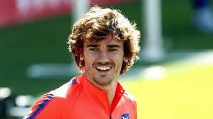 It's a departure from his usual ponytail and an. Fc Barcelona The Saga Is Nearing Its End Barcelona Must Decide On Griezmann Marca In English
