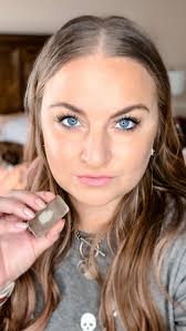 Melissa Easterling's Instagram, Twitter & Facebook