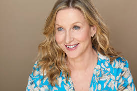 Wendy Meredith's Instagram, Twitter & Facebook