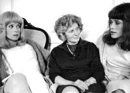 Catherine was born on october … Renee Simonot Ou Renee Dorleac La Doyenne Des Actrices Et Acteurs Du Monde Depuis 2014 J Aime Les Mots