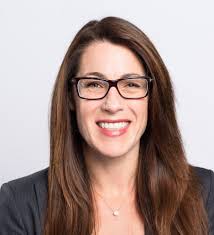 Robyn Thomas's Instagram, Twitter & Facebook