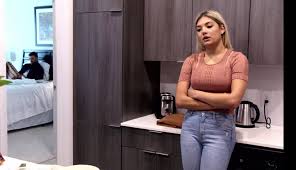 Netflix S Love Is Blind Fans Left Howling By Assassin Giannina S Brutal Snub Of Damian S Bedroom Skills