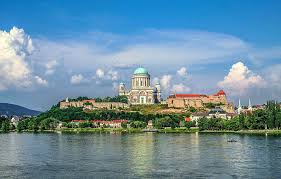 Kampeer in de hoofdstad van hongarije, in budapest! De Grootse Basiliek Van Esztergom Hungariahuizen