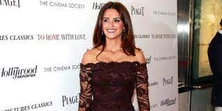 To date there are 638 subscribers to the newsletter and 139 to the reader, and i only receive at most ten comments, not per day per week! Penelope Cruz