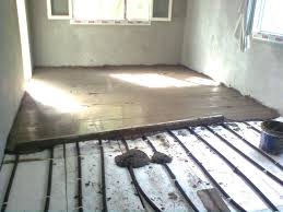 Fraenkische seminerimizde yerden ısıtma sistemi ile ilgili yanlışlar ve sistemin çalışmasına yönelik. Yerden Isitma Tesisat Borusu Kilifli Dosenmis Isiyi Iletmiyor