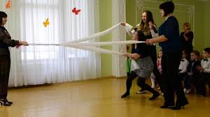 игры и конкурсы на 8 марта для детей и мам Veselyj Konkurs S Mamami Utrennik 8 Marta V Detskom Sadu Youtube