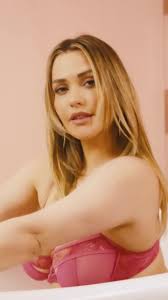 Tracy Florence (@laquintalatrica)