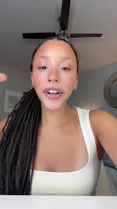 Kierra Evans's Instagram, Twitter & Facebook