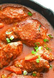 African Chicken Stew A Stew Like No Other It S Easy Aromatic And Flavorful With A Thick Rich Tomato Based African Food African Cooking Stew Chicken Recipe