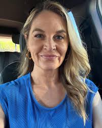 Booked it!! I had some really fun shoots the past few weeks. So thankful to  my agency for these opportunities. @signaturemodelsandtalent @honorhealthaz  @powerofpositivity #bookedit #actor #model #funafter40