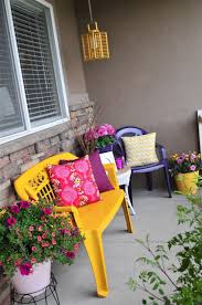 Use Bright Cheery Plastic Spray Paints On Inexpensive Plastic Chairs For A Personalized Budget Friendly Outdoor P Porch Makeover Plastic Furniture Patio Decor