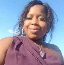 Amina Saunders's Instagram, Twitter & Facebook