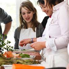 Aunque a nuestra escuela se ha denominado siempre escuela de danza de valladolid, popularmente es llamada escuela de mariemma. Cursos De Cocina En Valladolid Curso Practico Para Principiantes Escul