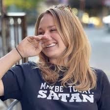 Kelsey Straub's Instagram, Twitter & Facebook