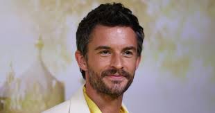 Jonathan Bailey, acteur charismatique, de "La Chronique des Bridgerton" à  "Wicked"