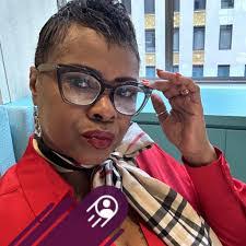 Carlos Treadwell's Instagram, Twitter & Facebook