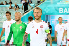 Simon kjaer is a danish professional footballer from horsens, denmark. Lnbbq47epuzlpm