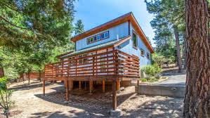 Lawler alpine cabins has six cabins with bunks that can house up to 10 people. 13 Best Cabins To Rent In Idyllwild Pine Cove Ca Field Mag