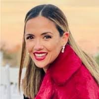 Ashley Schweitzer's Instagram, Twitter & Facebook