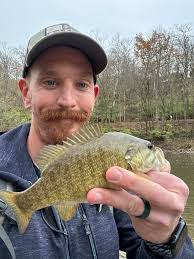 Devin Fowler's Instagram, Twitter & Facebook