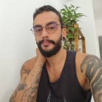 300+ perfis com “Bruce”