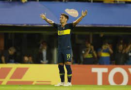 L'attaquant argentin de 34 ans a fait usage d'une. Boca El Festejo De Mauro Zarate Tras Abrir El Facebook
