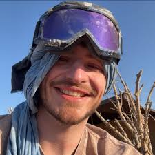 No Wonder Gong Yoo Agreed to Appear in Squid Game for Zero Pay — The  Director Used These Three Details to Make Him Say Yes! #celebrity #gongyoo  #squidgame #squidgameseason2 #Netflix #usa #fyp #