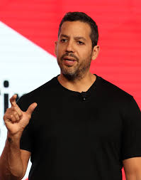 David blaine is no stranger to close calls, but none were closer than his most recent brush with death. David Blaine Live Stream Ascension The Magician Lands Balloon Ride