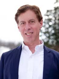 Joanne Perillo's Instagram, Twitter & Facebook