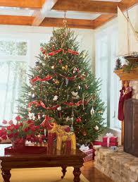 Its easy to go on autopilot when decorating your christmas tree, hauling out the same decorations from year to year. Christmas Tree Decorating Ideas Midwest Living