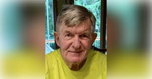 Kelly Toole's Instagram, Twitter & Facebook