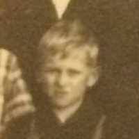 Lloyd Lester Lewis (1912–2004) • FamilySearch