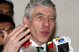 UK, US reject Annan's Iraq oil charge