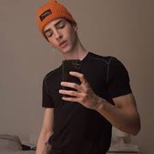 Want to discover art related to manurios? Manu Rios Manurios Instagram Photos And Videos Instagram Photo Manu Photo And Video